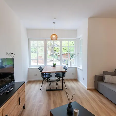 Hirschmann 2 Mit Sauna Und Balkon דירה